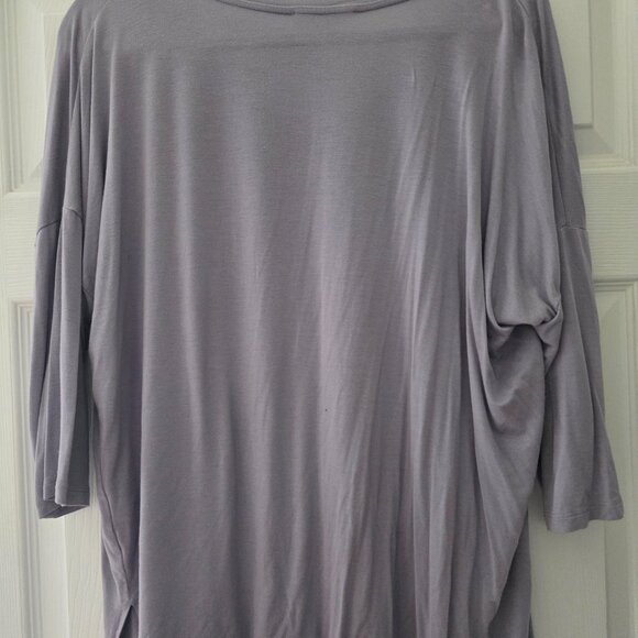 Double Zero knit blouse - Picture 3 of 4